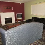 Budget Inn Suites